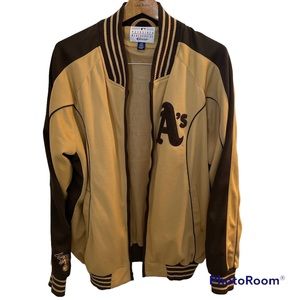 Genuine Oakland A’s Baseball Men’s Zip-Up Jacket